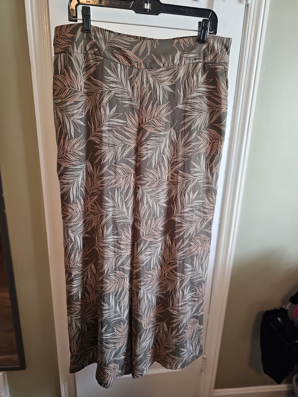 a new day Olive Wide-Leg Palm Print Pants